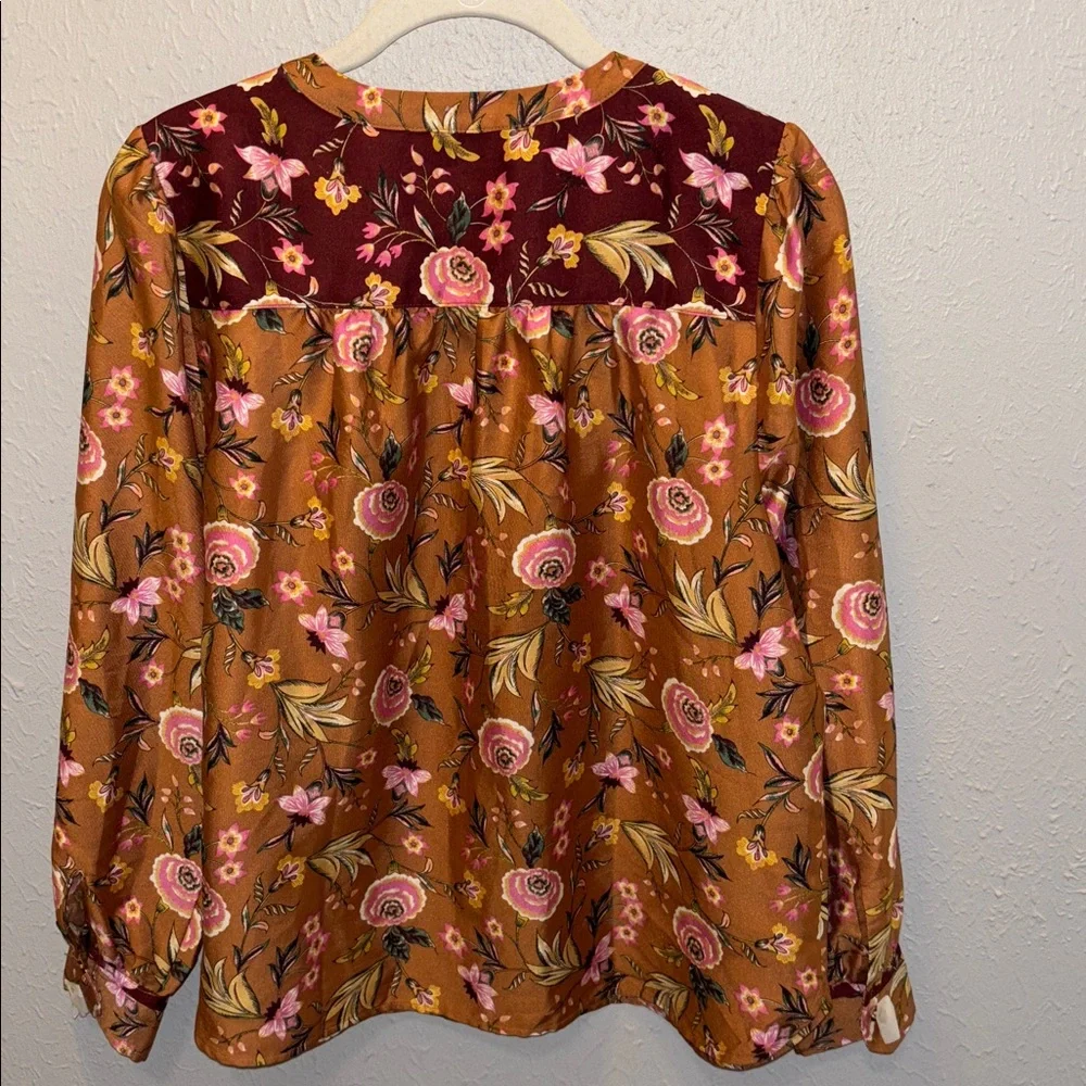 LOFT Shabby Chic Floral Henley Blouse Top Fall Sateen Women’s Petite Medium